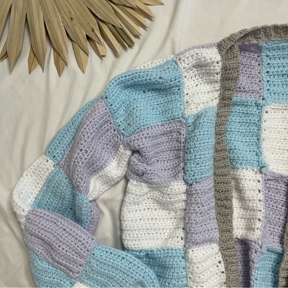 Vintage Handmade Granny Squares Checkerboard Blue Purple Cardigan Knit Sweater - Picture 4 of 8